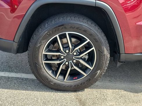 Used 2019 Jeep Grand Cherokee Trailhawk w/ Trailhawk Luxury Group AWD/4WD image 7