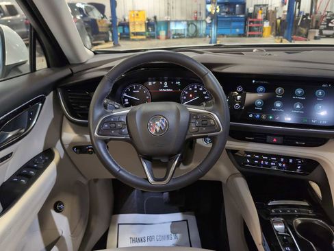 Used 2023 Buick Envision Essence image 10