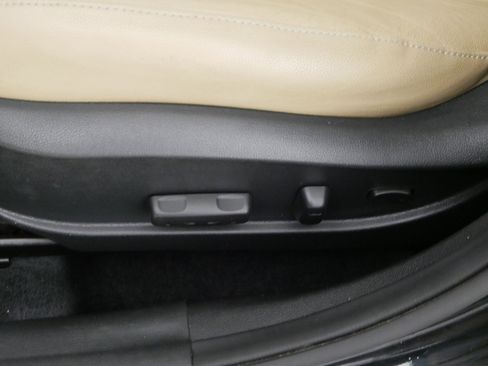 Used 2013 Hyundai Elantra Limited image 20