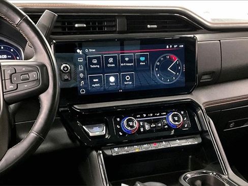 Used 2024 GMC Sierra 2500 AT4 w/ AT4 Premium Plus Package image 6