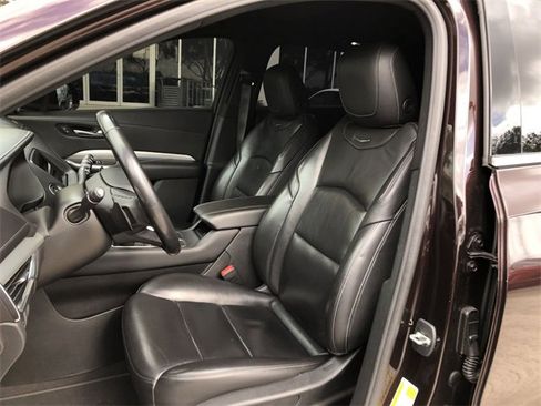 Used 2020 Cadillac XT4 Premium Luxury image 19
