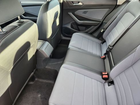 New 2026 Volkswagen Jetta SE FWD image 19