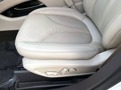 Used 2020 Lincoln Nautilus FWD w/ Equipment Group 101A image 19