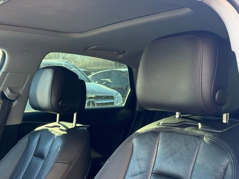 Used 2017 Audi A4 2.0T Premium image 11