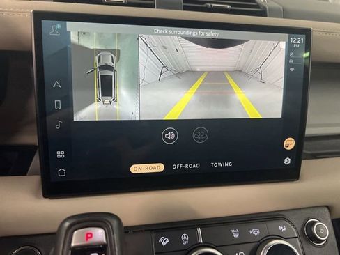 Used 2023 Land Rover Defender 130 S image 31