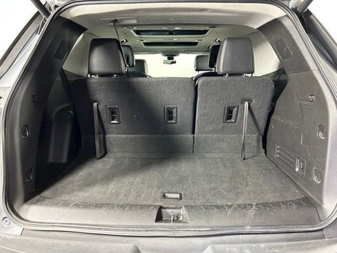 Used 2018 Chevrolet Traverse LT image 18