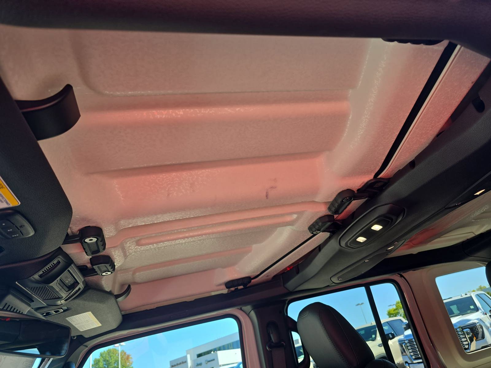 New 2026 Jeep Wrangler Unlimited Sahara AWD/4WD image 30
