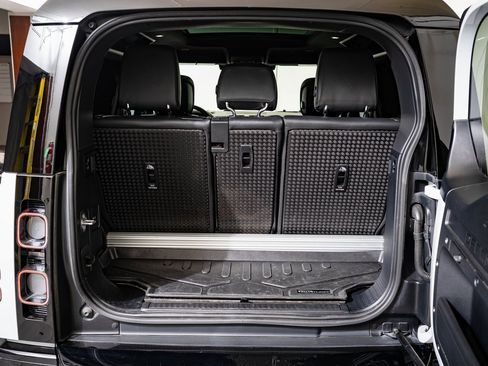 Used 2022 Land Rover Defender 90 V8 image 17