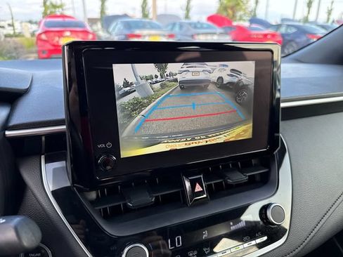 Used 2024 Toyota Corolla SE w/ SE Premium Package FWD image 34