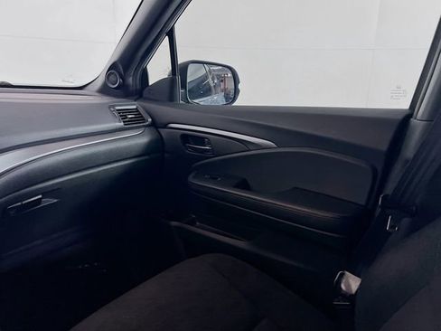 Used 2022 Honda Pilot Sport image 18