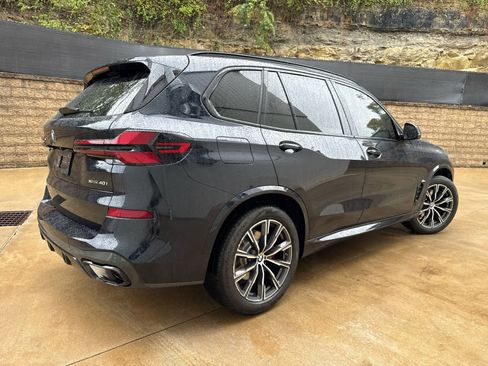 Certified 2024 BMW X5 xDrive40i w/ M Sport Package image 3