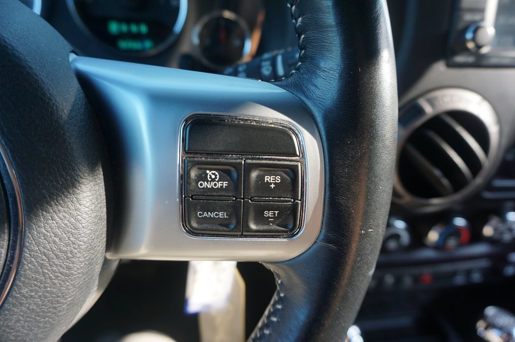Used 2018 Jeep Wrangler Unlimited Sport AWD/4WD image 7