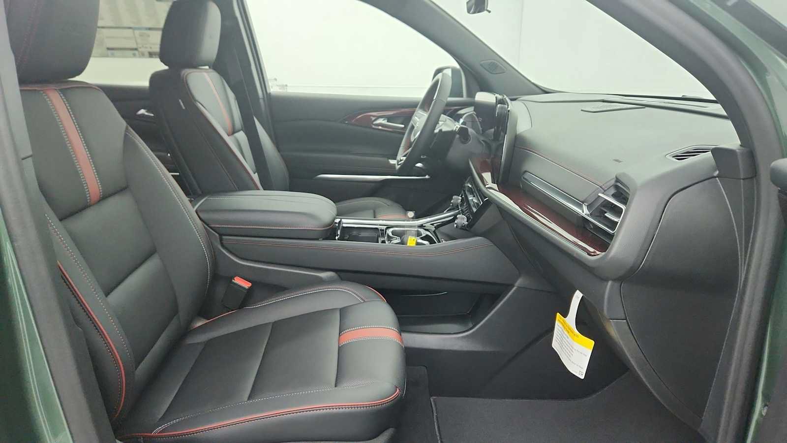 New 2027 Chevrolet Traverse RS FWD image 29
