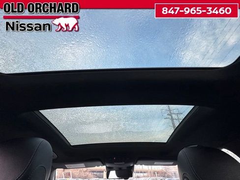 Used 2020 Mercedes-Benz GLC 300 4MATIC w/ Multimedia Package image 16