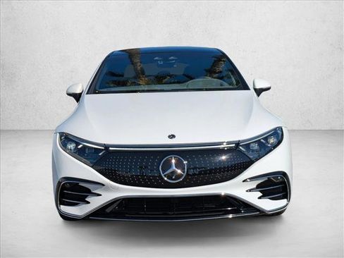 Certified 2023 Mercedes-Benz EQS 580 4MATIC Sedan image 5