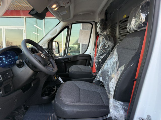 Used 2025 RAM ProMaster 3500 FWD image 26