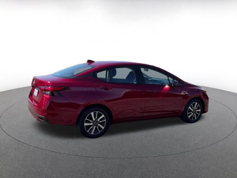 Used 2025 Nissan Versa SV image 15