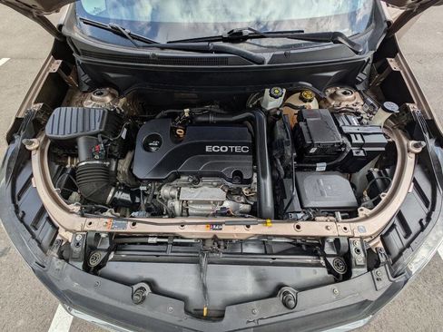 Used 2018 Chevrolet Equinox LT image 40