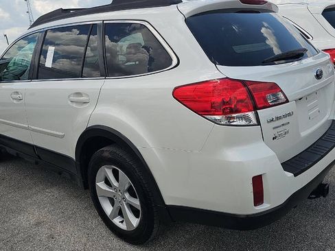 Used 2014 Subaru Outback 3.6R Limited AWD/4WD image 7