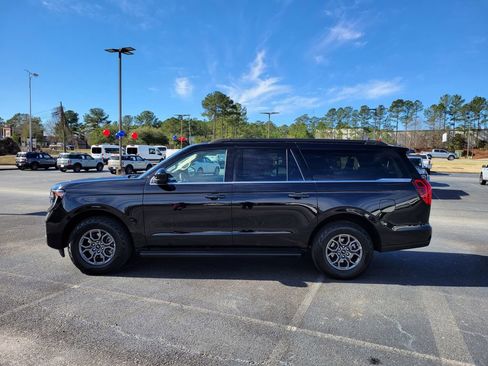 Used 2025 Ford Expedition Max Active image 2