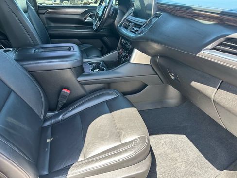Used 2021 Chevrolet Tahoe Z71 w/ Z71 Signature Package AWD/4WD image 17
