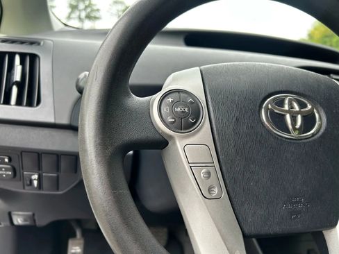 Used 2014 Toyota Prius Two image 14