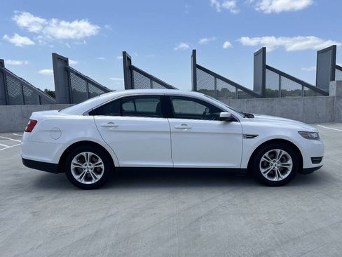 Used 2013 Ford Taurus SEL FWD image 5
