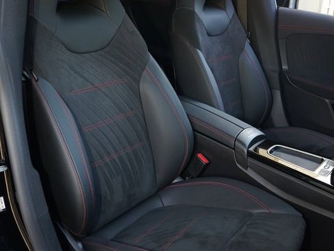 Used 2024 Mercedes-Benz CLA 250 4MATIC image 10