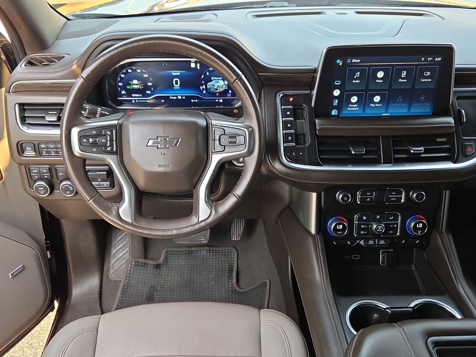 Used 2022 Chevrolet Tahoe Z71 w/ Z71 Off-Road Package AWD/4WD image 14