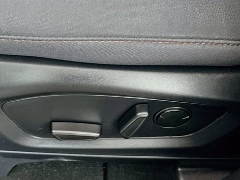 Used 2025 Ford Explorer Active RWD image 16
