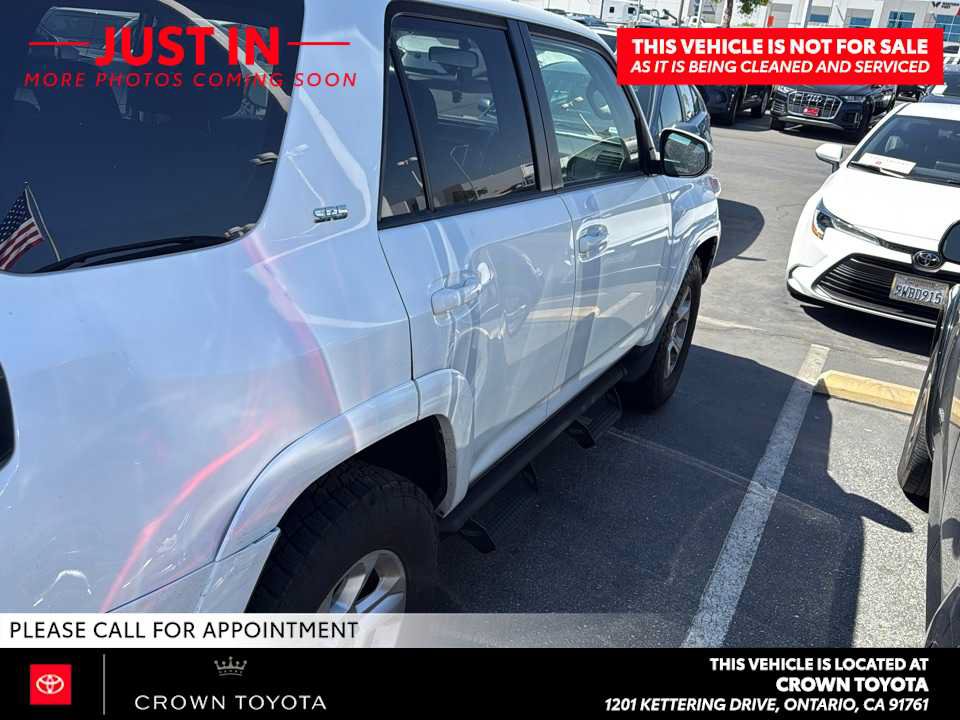Used 2019 Toyota 4Runner SR5 RWD image 3