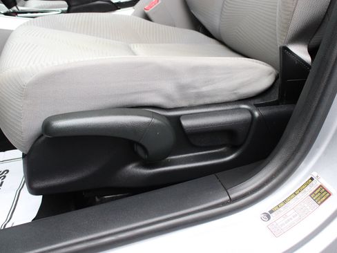 Used 2017 Honda Accord LX image 13