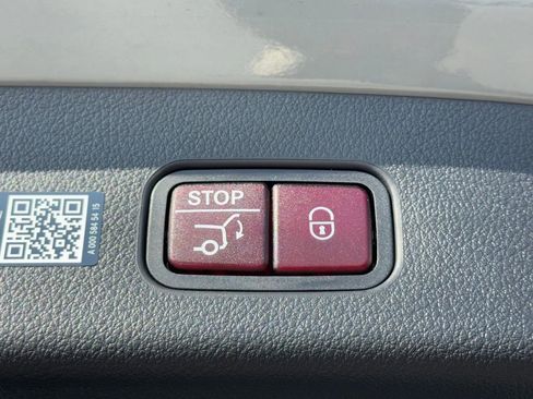 New 2025 Mercedes-Benz GLC 63 AMG S image 15