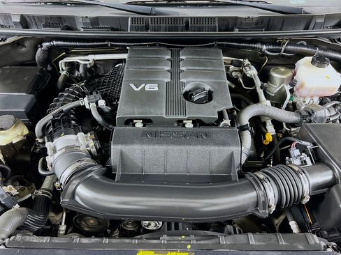 Used 2022 Nissan Frontier SV w/ Technology Package image 30