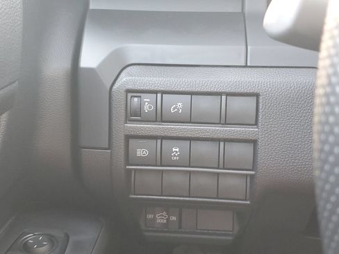 Certified 2026 Toyota Tacoma SR AWD/4WD image 28