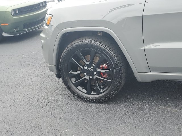 Used 2021 Jeep Grand Cherokee Laredo X AWD/4WD image 8