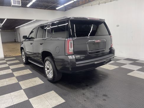 Used 2018 GMC Yukon SLE w/ SLE Value Package image 2