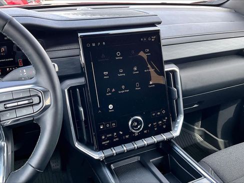 Used 2025 GMC Acadia Elevation w/ LPO, Floor Liner Package image 12