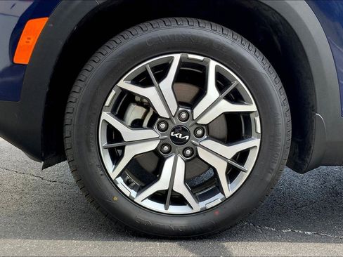 Used 2023 Kia Seltos EX image 8