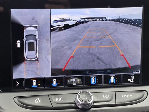 Used 2020 Chevrolet Blazer LT w/ Sound & Technology Package image 29