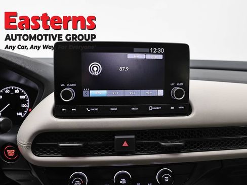 Used 2025 Honda HR-V LX image 12
