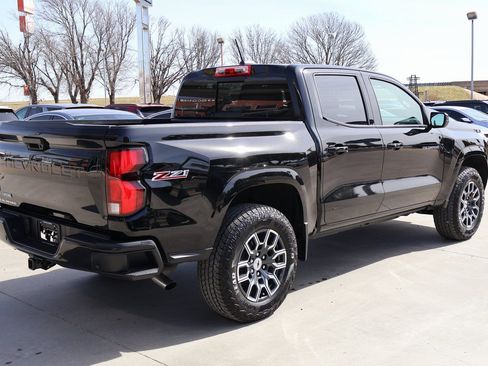 Used 2025 Chevrolet Colorado Z71 image 7