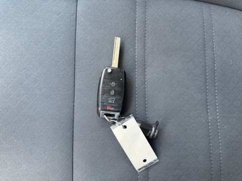 Used 2019 Kia Sorento AWD w/ LX Convenience Package image 10