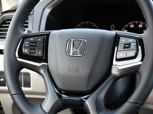 Used 2025 Honda Odyssey Touring image 24