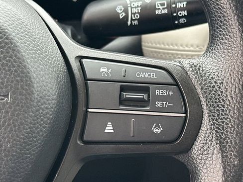 Used 2023 Honda HR-V LX image 29