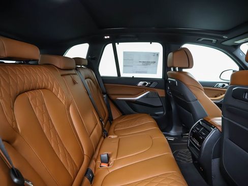 New 2026 BMW X5 xDrive40i w/ Executive Package image 27