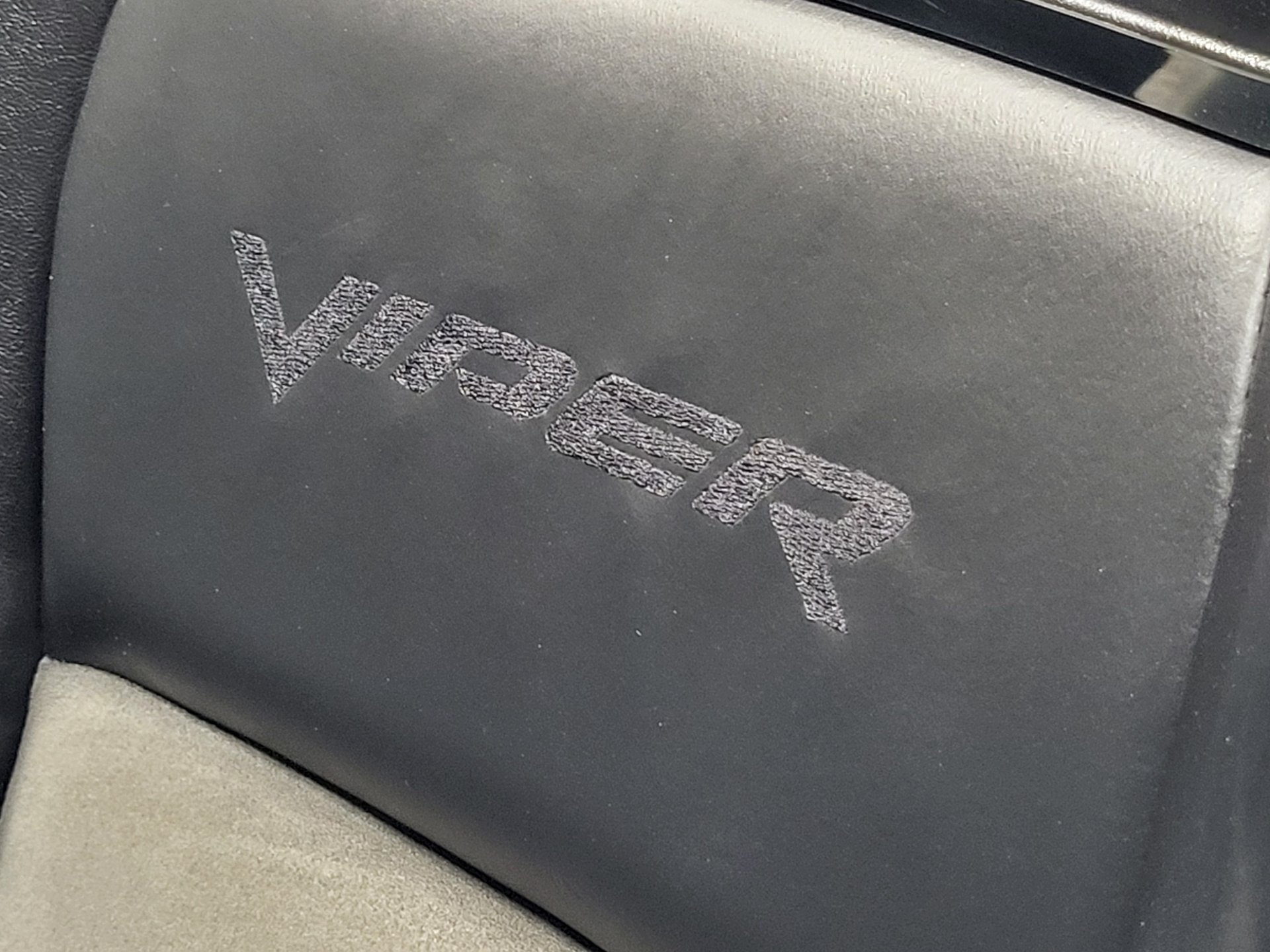 Used 2005 Dodge Viper SRT-10 RWD image 36