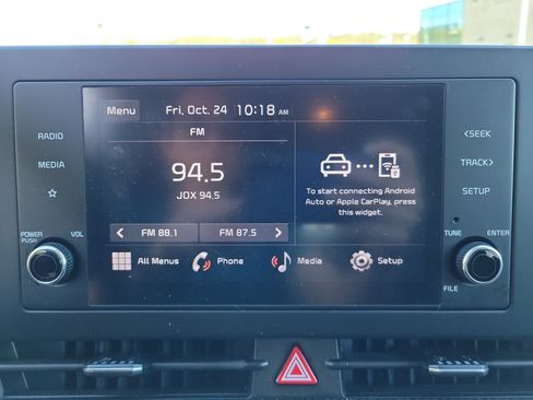 Used 2023 Kia Sportage LX image 10