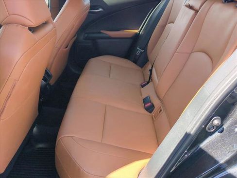 Used 2022 Lexus UX 200 UX 200 w/ Accessory Package (Z1) image 18