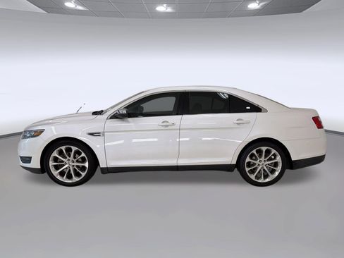 Used 2014 Ford Taurus Limited w/ Equipment Group 301A FWD image 2